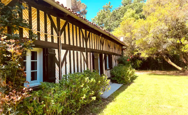 Maison Landaise Rénovée avec Piscine et Grange 1